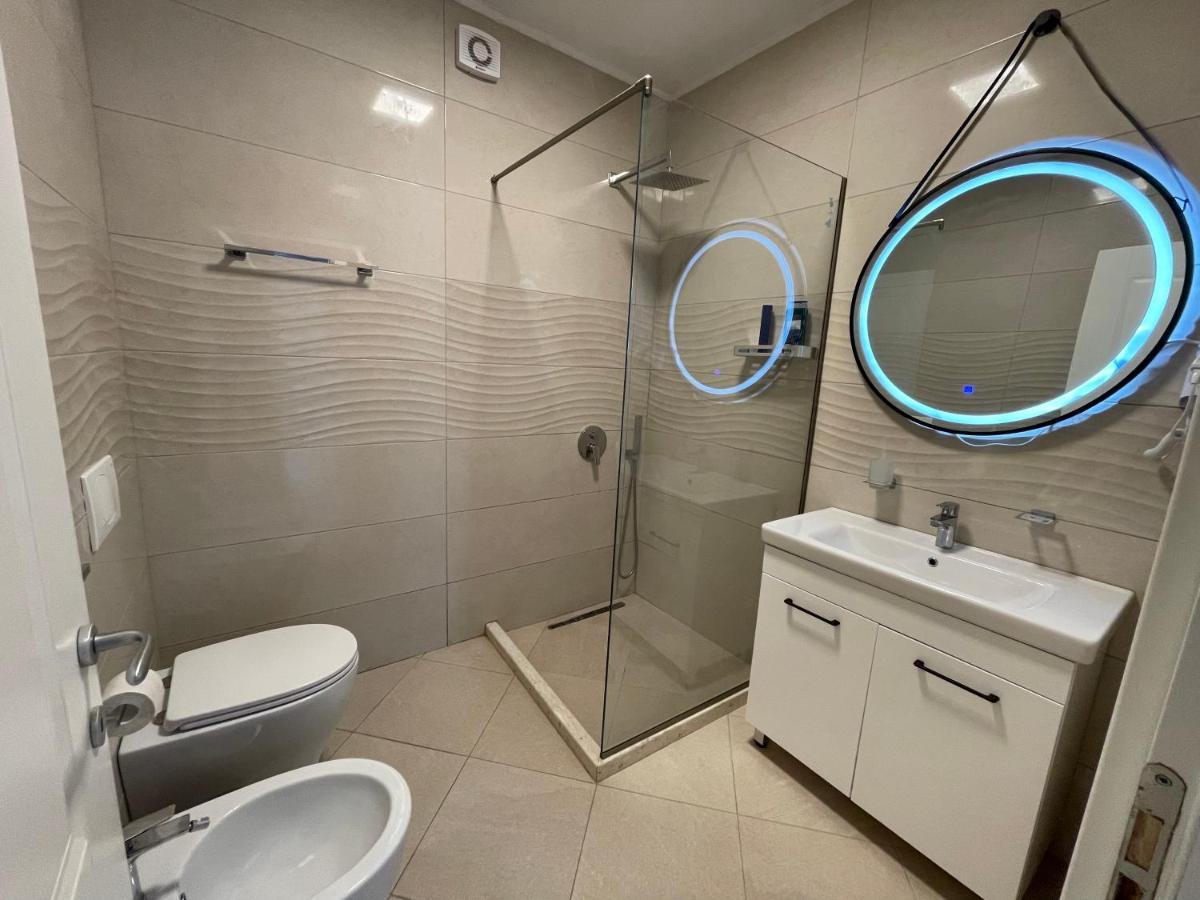 Peak Apartment Modern Durres City Centre #2 المظهر الخارجي الصورة